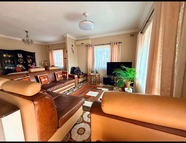 3 BEDROOM HOUSE FOR SALE IN RESERVOIR HILLS